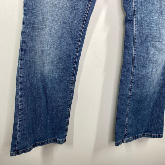 Levi's 545 Low Bootcut Medium Wash Blue Denim Flare Jeans Women's Size 36 - Picture 3 of 8